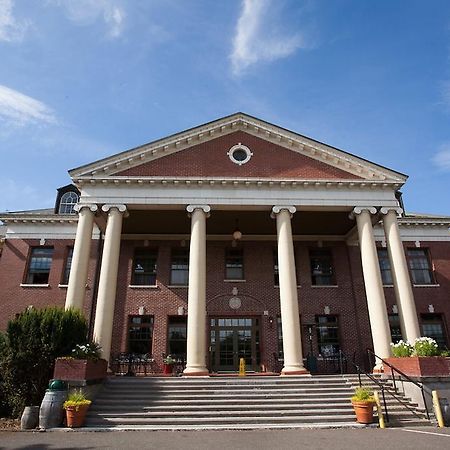 Mcmenamins Grand Lodge Форест Гроув Екстериор снимка