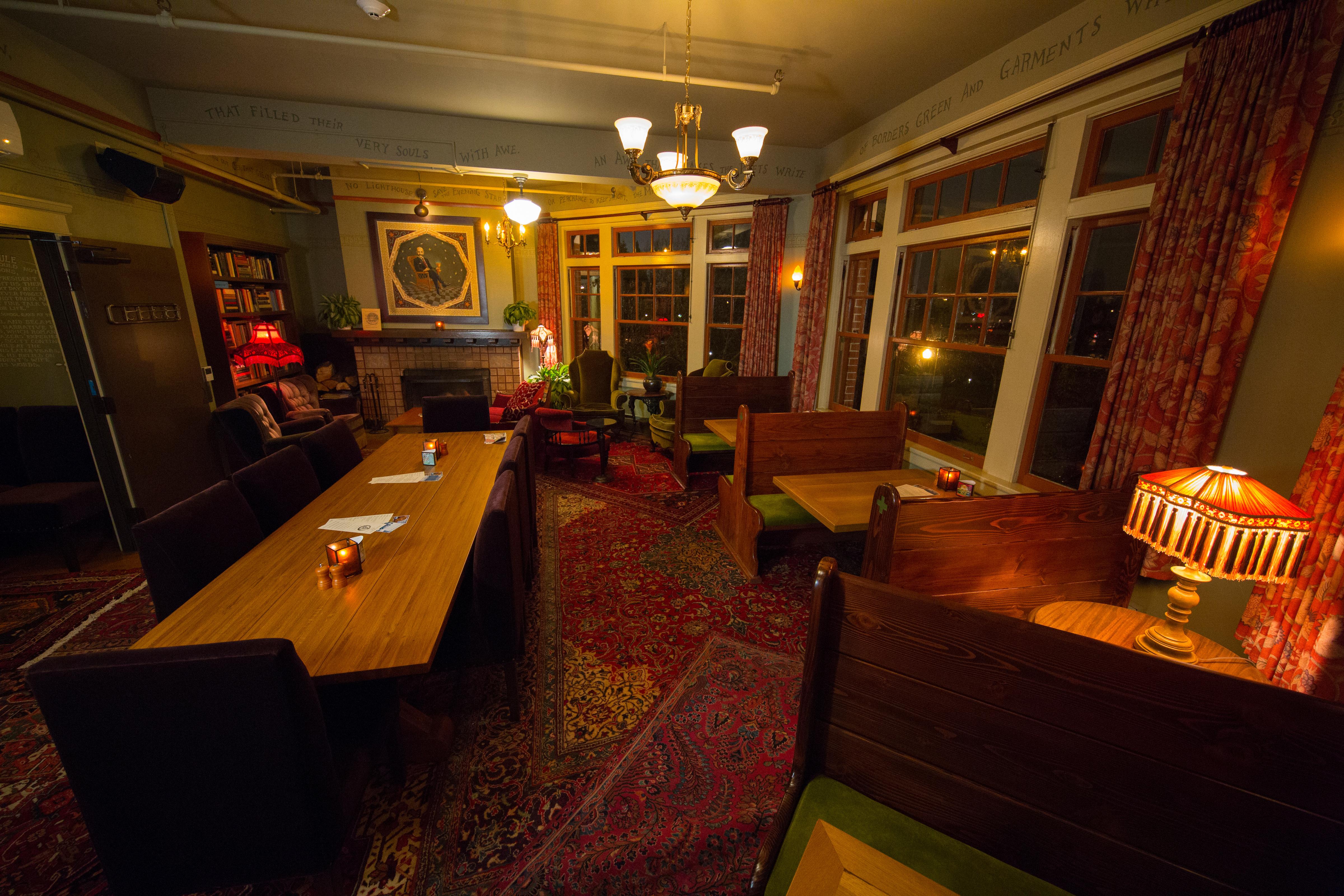 Mcmenamins Grand Lodge Форест Гроув Екстериор снимка