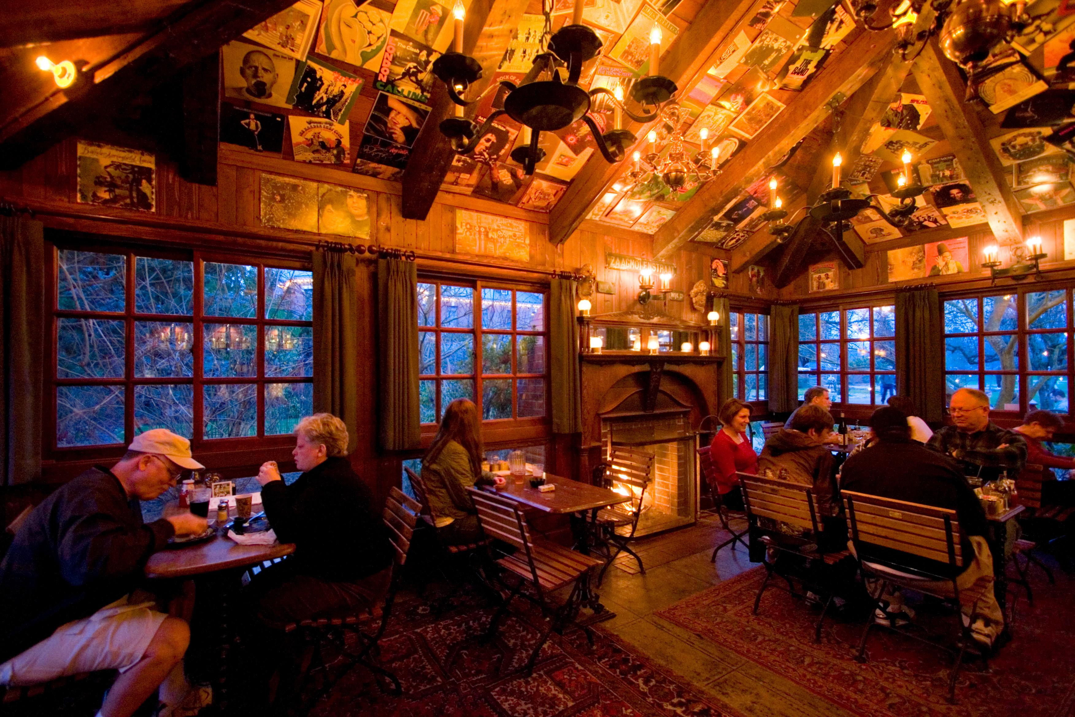 Mcmenamins Grand Lodge Форест Гроув Екстериор снимка